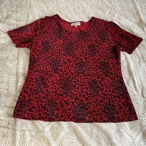 Ninety Petites Women’s pleated top Size P/ S Red & Black Short Sleeve Pre-owned.